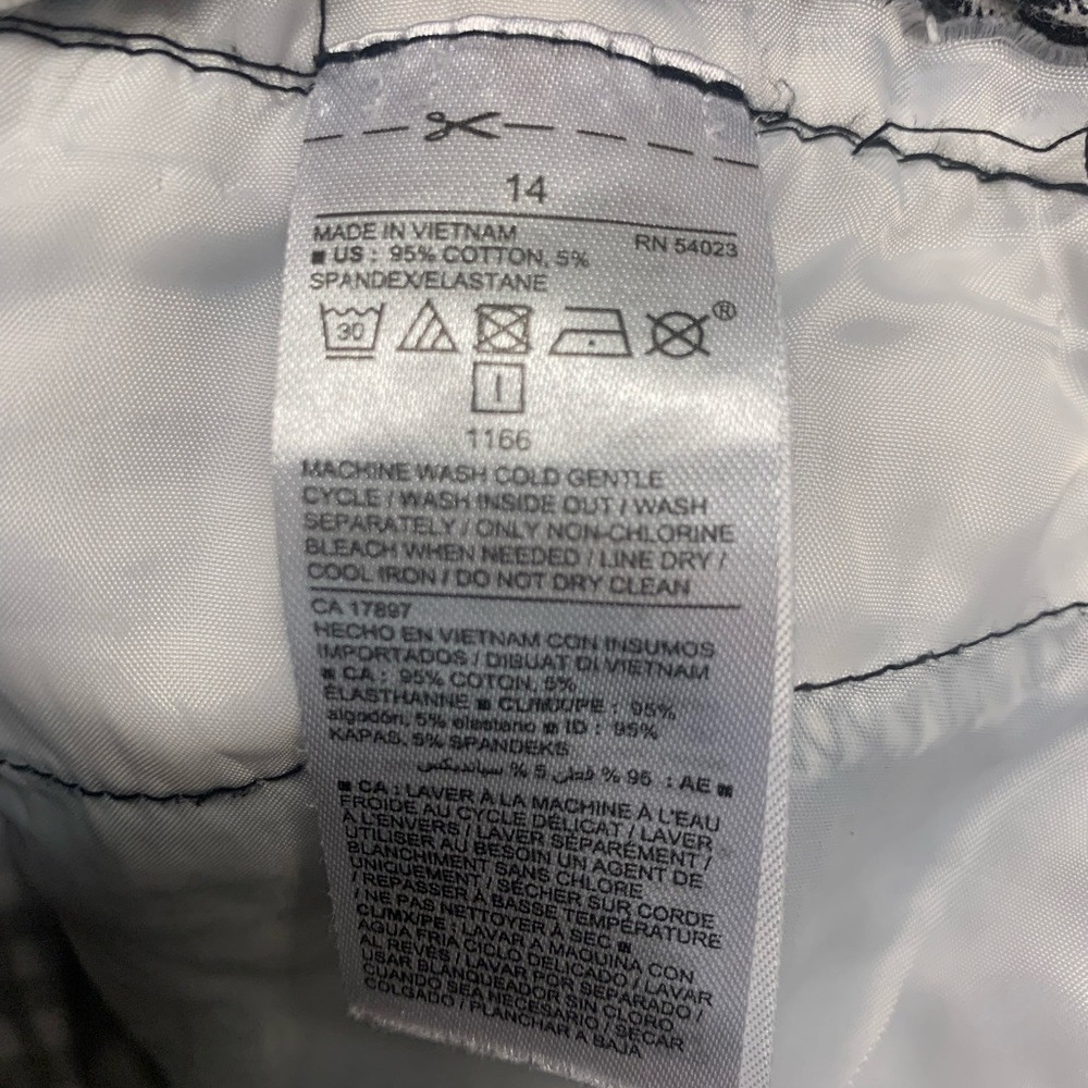 Old Navy Gingham Black and White Pants Two Pockets in back Size 14‎ - Picture 4 of 7